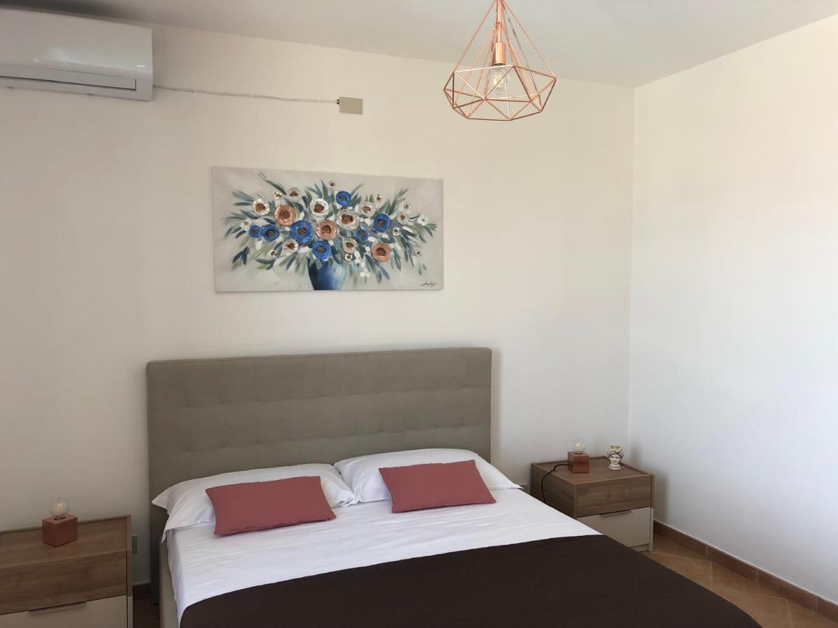 Casa Miraflores Чефалу Екстериор снимка